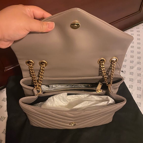 Authentic YSL Saint Laurent LOULOU MEDIUM BAG - Picture 8 of 10